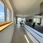 Luxuriöse Möwengeflüster - 220qm Große Für Bis Zu 8 Gästen Mit Sauna Direkt Am Goitzschesee Villa Pouch