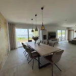 Luxuriöse Möwengeflüster - 220qm Große Für Bis Zu 8 Gästen Mit Sauna Direkt Am Goitzschesee * Pouch