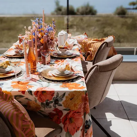 Luxurioese Moewengefluester - 220qm Grosse Fuer Bis Zu 8 Gaesten Mit Sauna Direkt Am Goitzschesee Villa Pouch