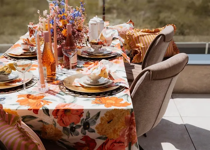 Luxurioese Moewengefluester - 220qm Grosse Fuer Bis Zu 8 Gaesten Mit Sauna Direkt Am Goitzschesee Vila Pouch